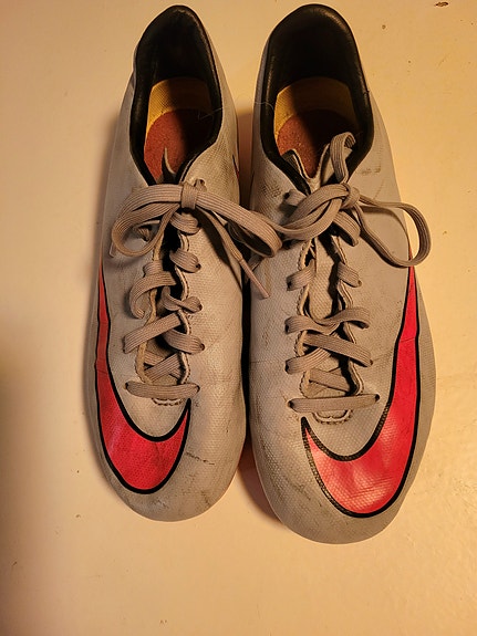 Nike jalkapallokengät