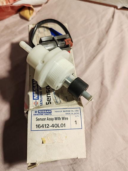 Vedenerotin 16412-40L01 Nissan King Cab 2.5D