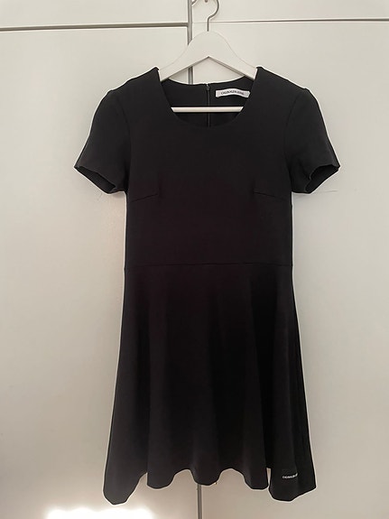 Calvin Klein-mekko, 36