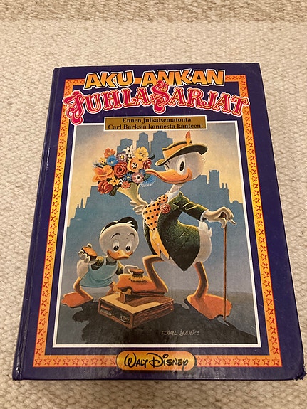 Disney Aku Ankan Juhlasarjat kirja