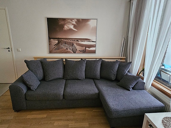 Divaanisohva tummanharmaa