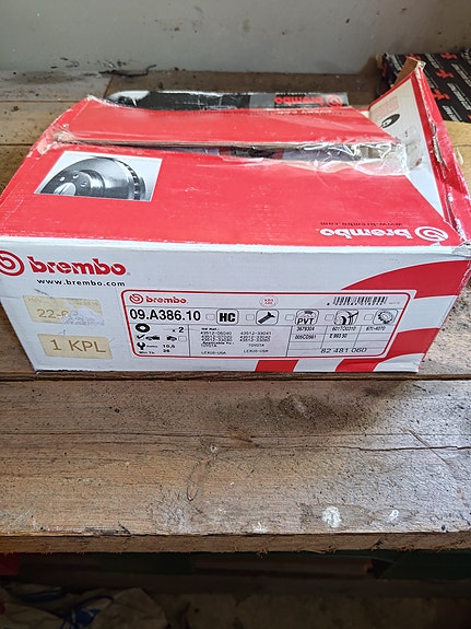 uusi etujarrulevy toyota previa camry avensis verso