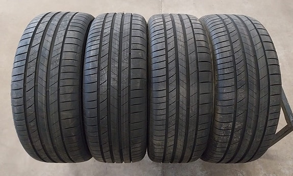 Siirtoajetut 235/55R19 + 255/50R19 Kumho kesärenkaat