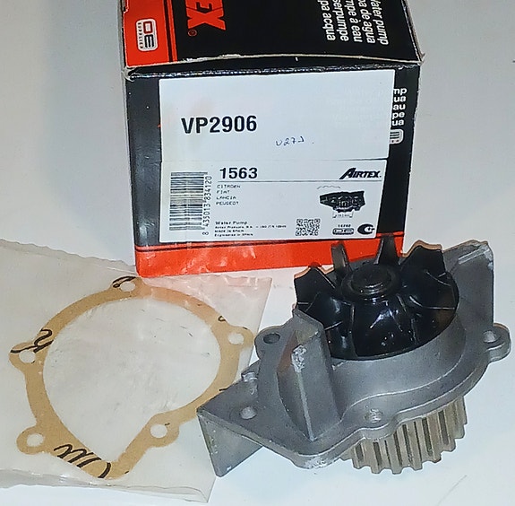 PEUGEOT 306 406 605 CITROEN Evasion Xantia Xsara ZX Vesipumppu AIRTEX 1563