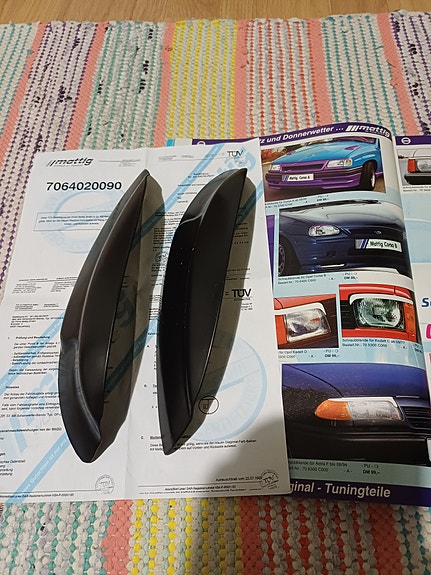 Opel Corsa B ajovalonluomet.