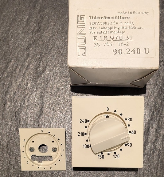 Product image 1 of 3