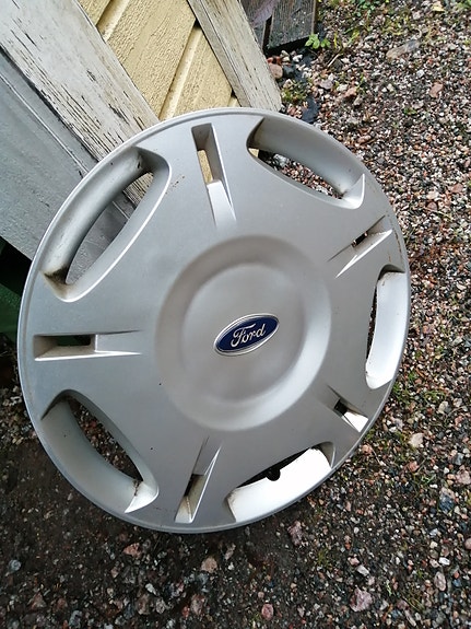Ford Mondeo mk3 pölykapseli