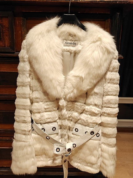 Product image 1 of 6