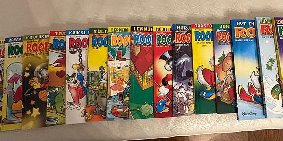 Aku Ankka ja Roope Setä pokkareita
