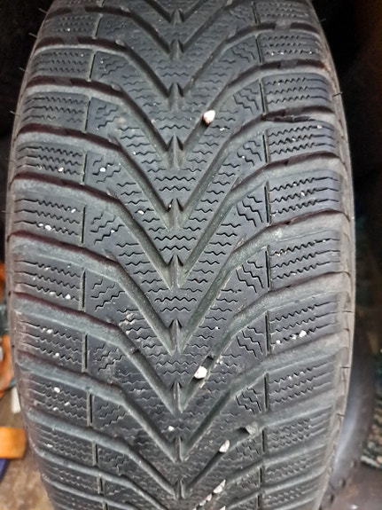 Vredestein 195/60R15 kitkapari