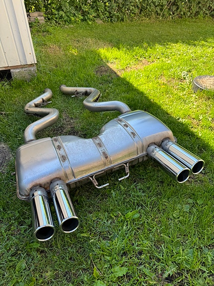 BMW e92 M3 OEM äänenvaimennin