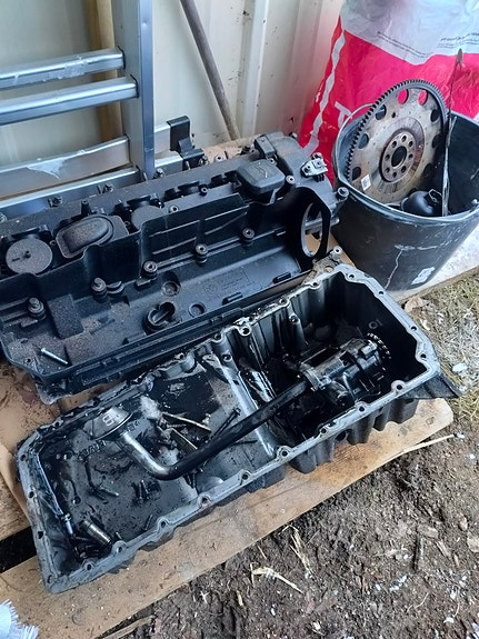 BMW E46 330d 184hp moottorin osia