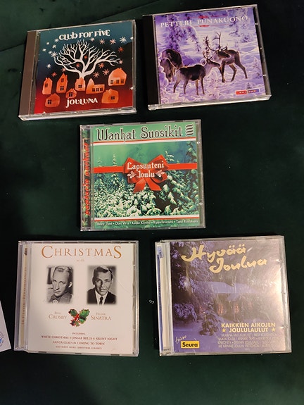 Joululauluja CD-levyjä / joulu-CD:tä