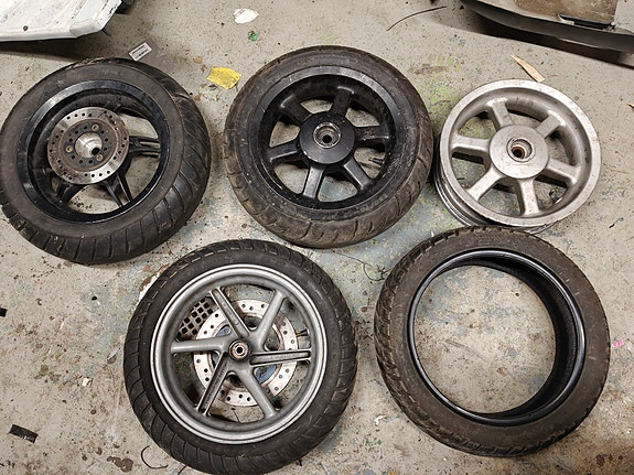 Product image 2 of 4