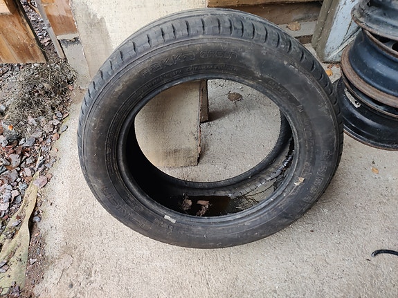 1 KPL KESÄRENGAS HAKKA GREEN 215/55R16
