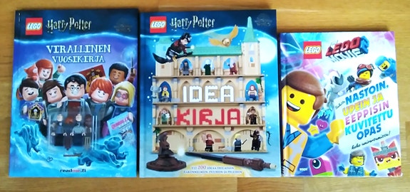 Lego kirjoja