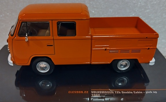 Pienoismalli VW T2b Double Cabin Pick-up 1982  1/43