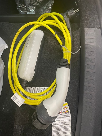 Vw-konsernin Laturi hybridi ja sähköautoihin.