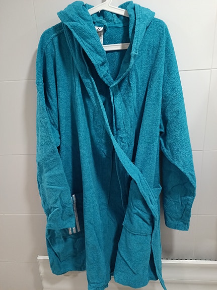 Adidas kylpytakki