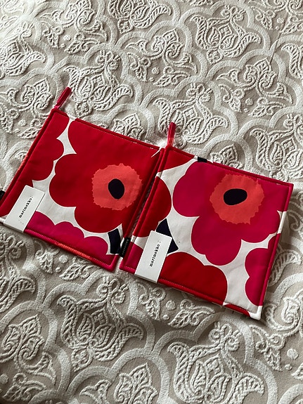 Marimekko Unikko patalaput 2 kpl punainen valkoinen