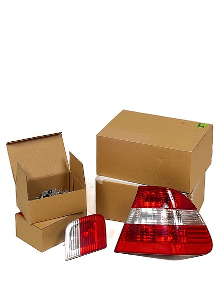 BMW 3 SERIES E46 auton takavalot, 4 osaa
