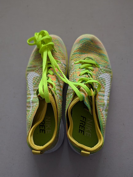 Kuin uudet juoksutossut, neonväri, Nike free tossut, 36, neutral