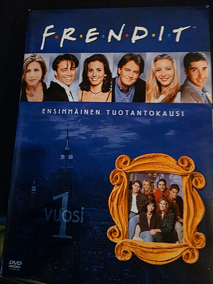 Frendit sarjan ENSIMMÄISET 24 jaksoa!!!