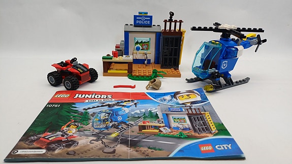 Lego juniors takaa-ajo 10751