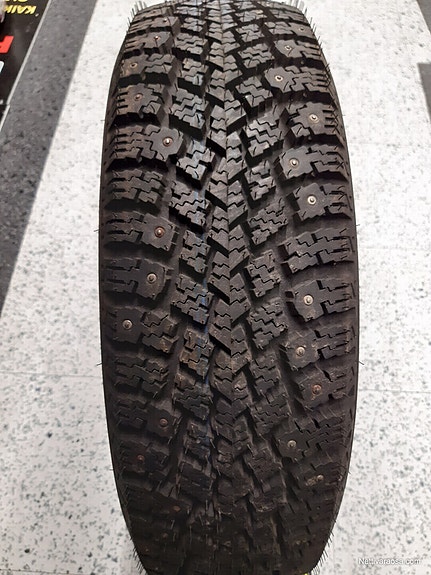 Lähes käyttämätön Nokian Hakkapeliitta 1 14"