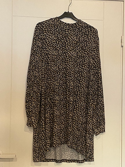 Leopardikuvioinen tunika/ lyhyt mekko
