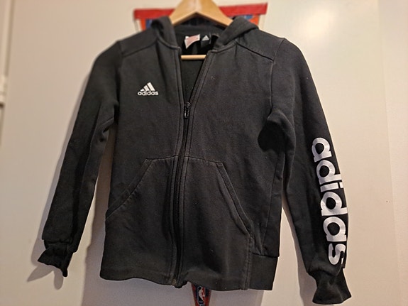 Adidas lasten huppari musta koko 152