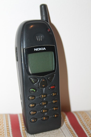 Nokia 6110 matka puhelin nse-3nx 1997 kännykkä matkapuhelin 90-luku vintage