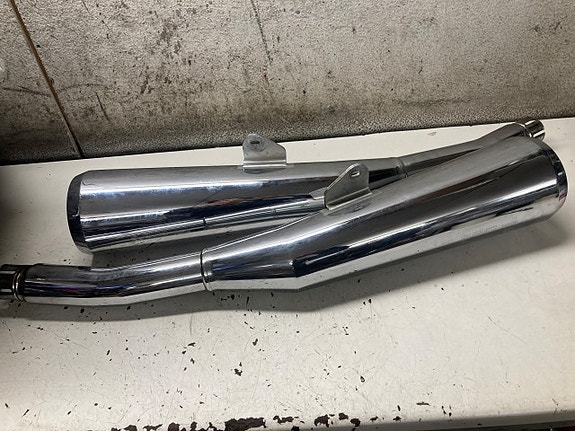 Suzuki GSX 1400 02-04 alkuperäiset äänenvaimentimet