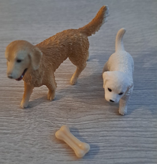 Schleich koirat ja luu
