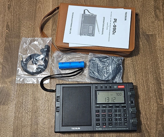 Tecsun PL-990X