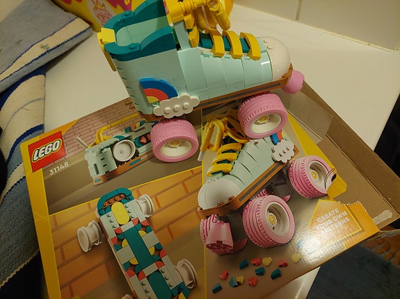 Lego- rullaluistin, sisältää ohjeet ja laatikon