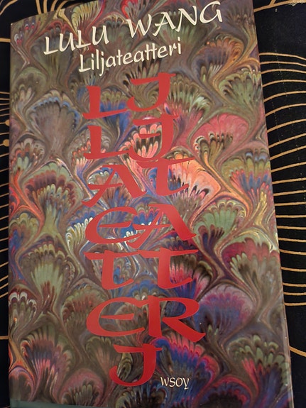 Lulu Wang Liljateatteri Kirja
