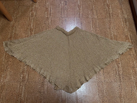 Uusi neuleponcho