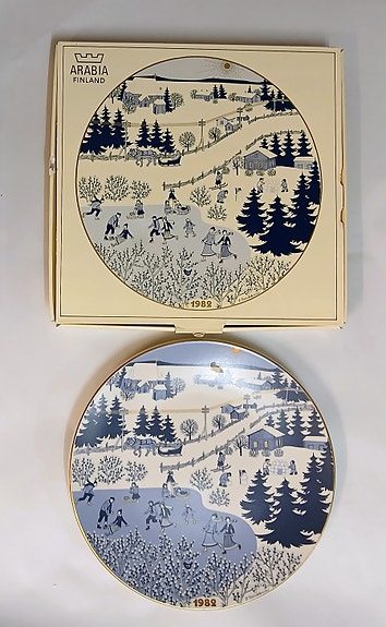 Arabia, Raija Uosikkinen, Joululautanen 1982