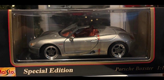 1/18 Porsche Boxster Pienoismalli