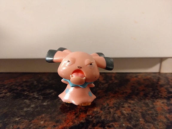 Pokemon Snubbull hahmo 2019