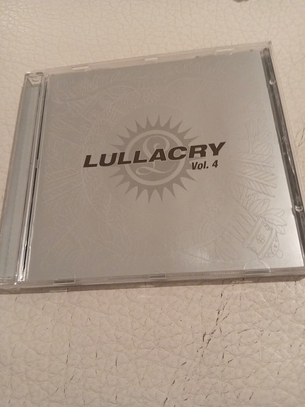 Lullacry Vol. 4