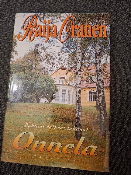 Puhtaat valkeat lakanat kirja