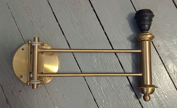 Laadukas painava Messinkinen seinävalaisin