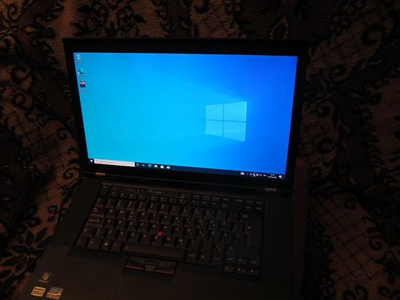 15.6" Asus kannettava tietokone