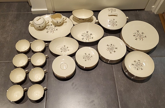 Kaunis vintage astiasto Lenox Princess USA