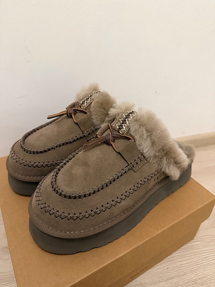 Ugg