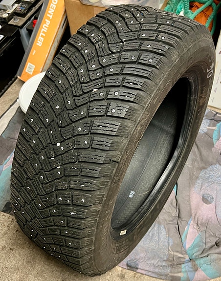 Continental 205/60-16 nastarengas