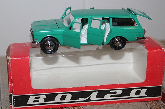 Aito CCCP Volga GAZ 24-02 Venäjä Neuvostoliitto metalli pienoismalli + paketti
