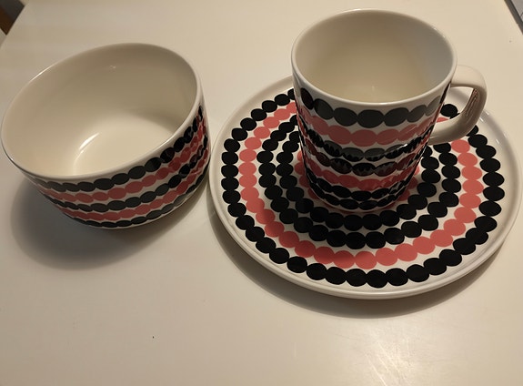 Marimekko Oiva Räsymatto pinkki-musta